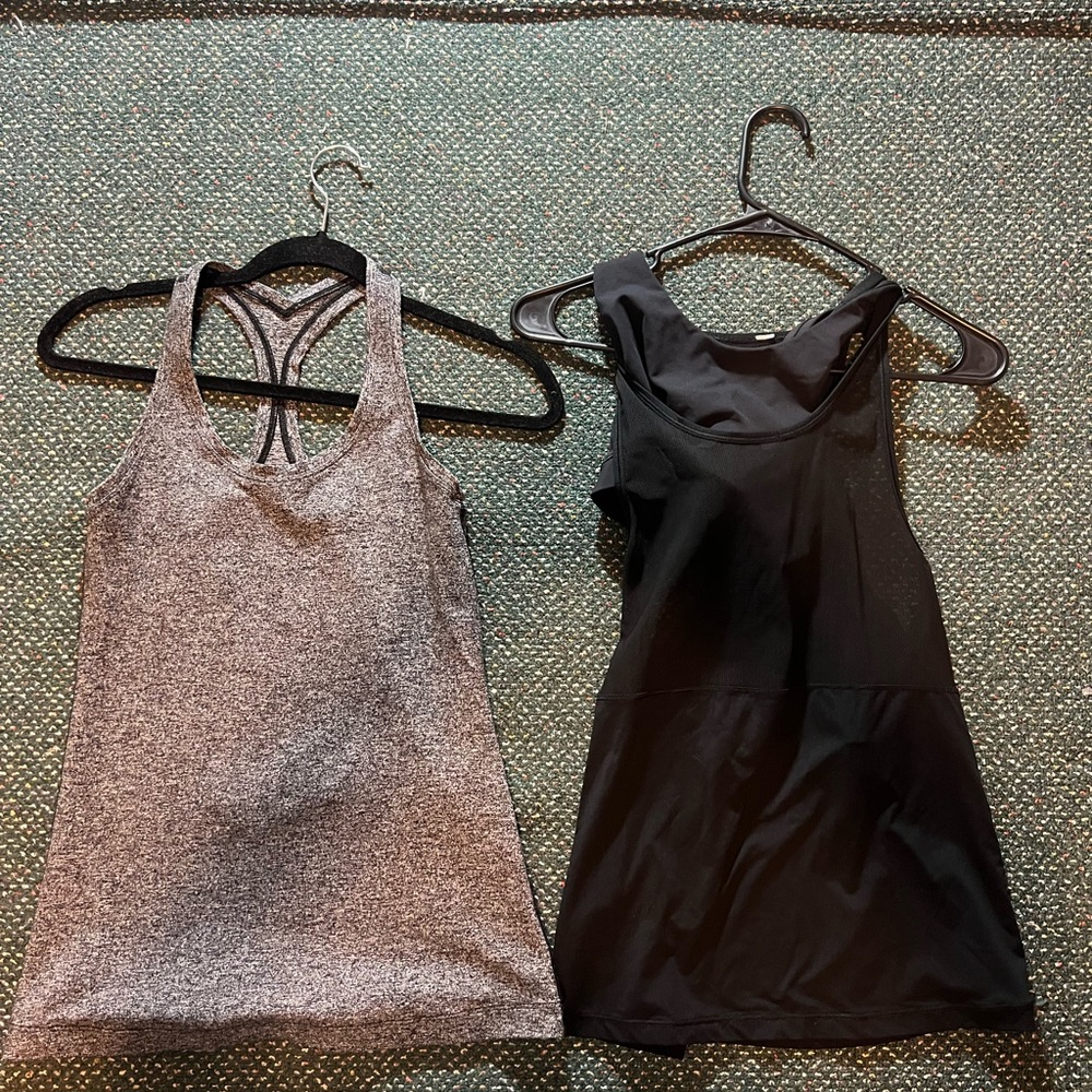 2 Lululemon tanks